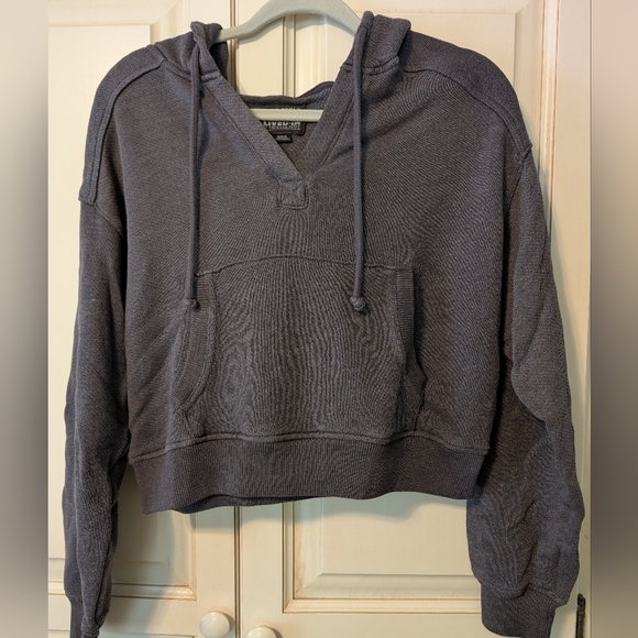 American Eagle Outfitters Tops - American Eagle Women's This Feels Seriously Lived-In Cropped Hoodie